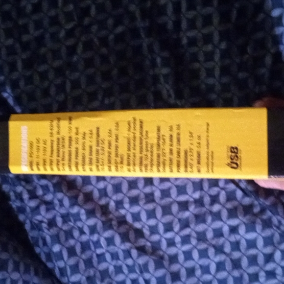 🔌 POWER DRIVE 100W DIRECT PLUG POWER INVERTER.. BRAND NEW IN BOX 🎁 - Picture 3 of 4